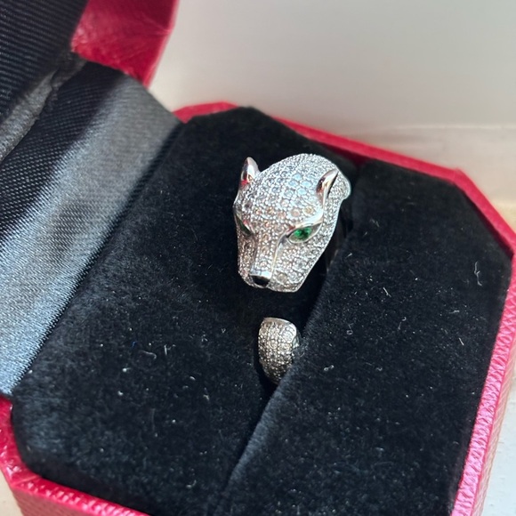 18k Cartier white gold Panther Ring with Green Eyes - 8 - Picture 1 of 9